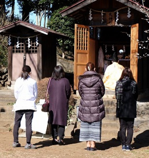 西澤形一師履歴 当寺境内小社･平松天神社の宮司さんサムネイル