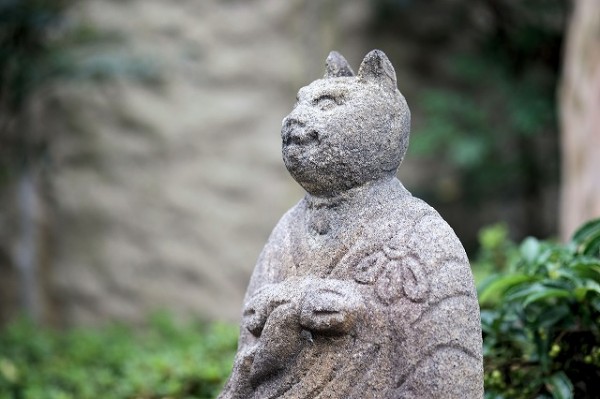 猫大師 弘法大師像 猫神石仏 ペットの健康祈願と供養にサムネイル